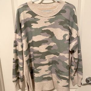 Camo crew sweatshirt